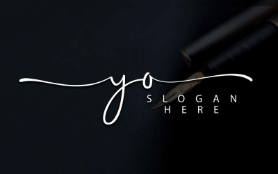 Création de logo de lettre YO de photographie créative
