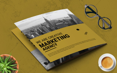 Obchodní agentura Tri-Fold Brochure Square
