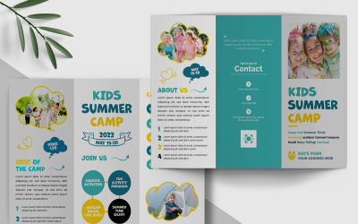 Dreifach gefaltete Broschüre zum Sommercamp für Kinder