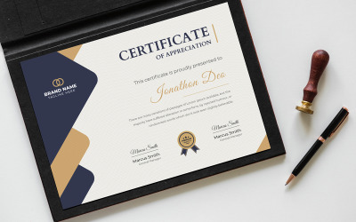Multifunctionele certificaatsjabloon, schone certificaten