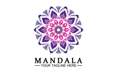 Mandala-Dekoration in ethnischer orientalischer Doodle-Ornament-Version 45