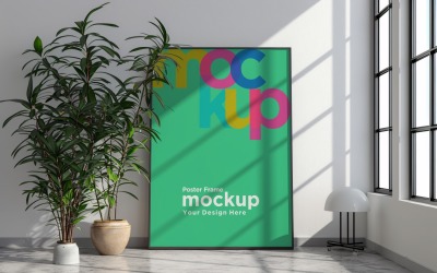 Mockup rámu plakátu s dekorativními předměty