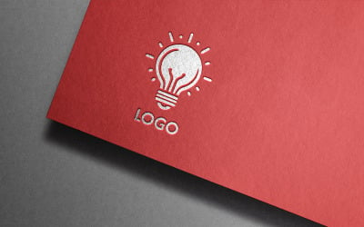Bleistift mit Glühbirne. Kreatives Ideen-Logo-Design. Vektorillustration