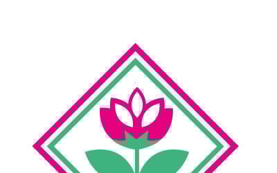 Logo Fleur de trèfle pour produits laitiers de qualité supérieure | Identité de marque pour lait et fromage biologiques