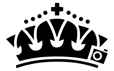 El logotipo presenta una corona.
