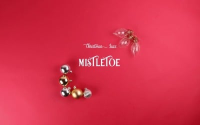 Winter Tradition Continues / Mistletoe