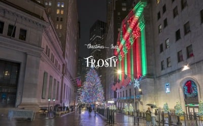Frozen Beauty Everywhere / Frosty