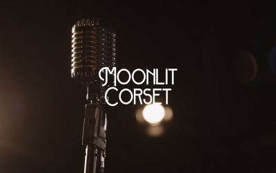 Le destin sous les voiles / Corset au clair de lune