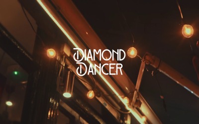 Echi di glamour / Ballerino di diamanti