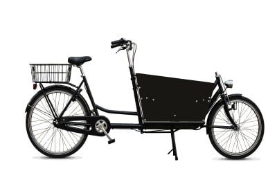 Svart lastcykel med stor förvaringslåda och bakre trådkorg för isolerad på vit bakgrund