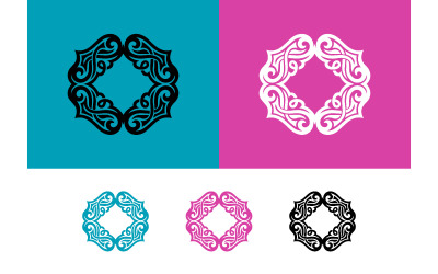 Motif ornemental de nœud celtique sur fond coloré.