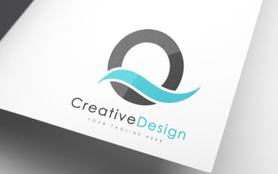 Logo kreatywnej marki Q z niebieską falą