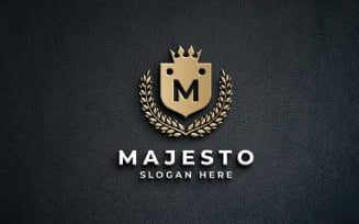 A Golden Crest of Royalty and Excellence Logo