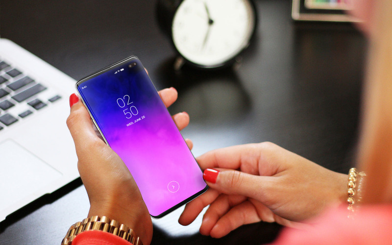 Download Мокап для продукта "Mobile with Hand product mockup" / Mobile with Hand product mockup - Мокап для продукта на тему графика mobile,with,hand,psd,mockups,mockup,website,graphic,presentations,branding,brand,template,apple,iphone,android