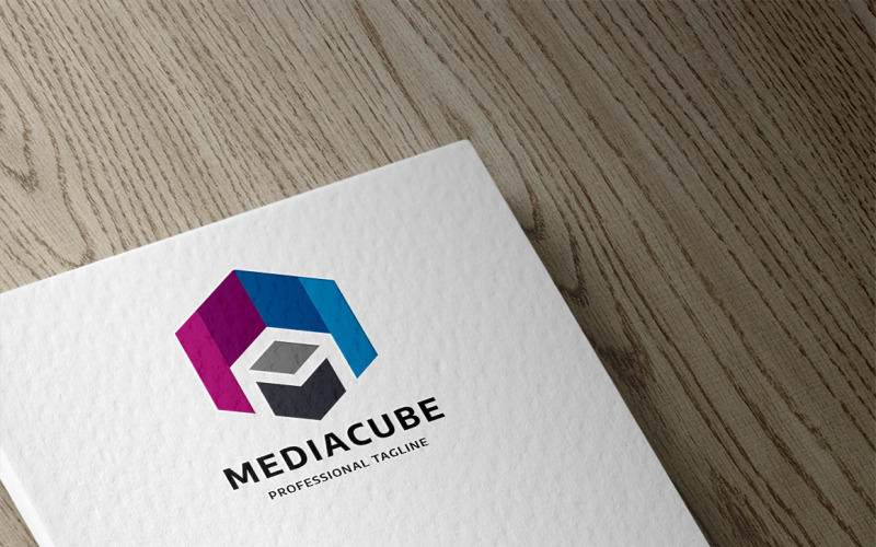 Modello di logo della lettera M del cubo di media