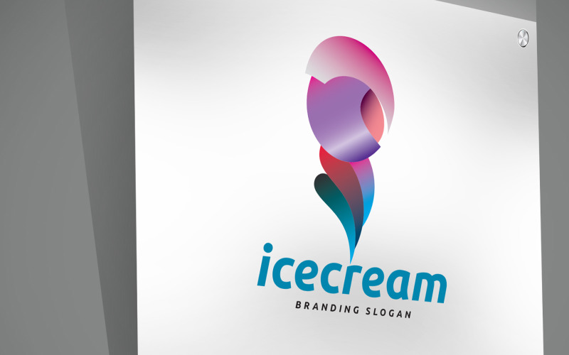 Вкусное мороженое с логотипом ванильного десерта