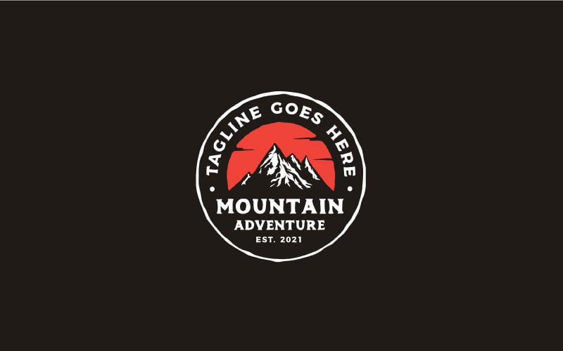 Handritad Vintage Hipster Mountain äventyr stämpel logotyp mall