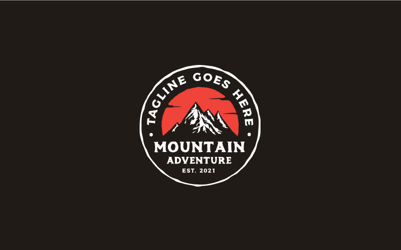 Ręcznie rysowane Vintage Hipster Mountain Adventure Stamp Logo szablon