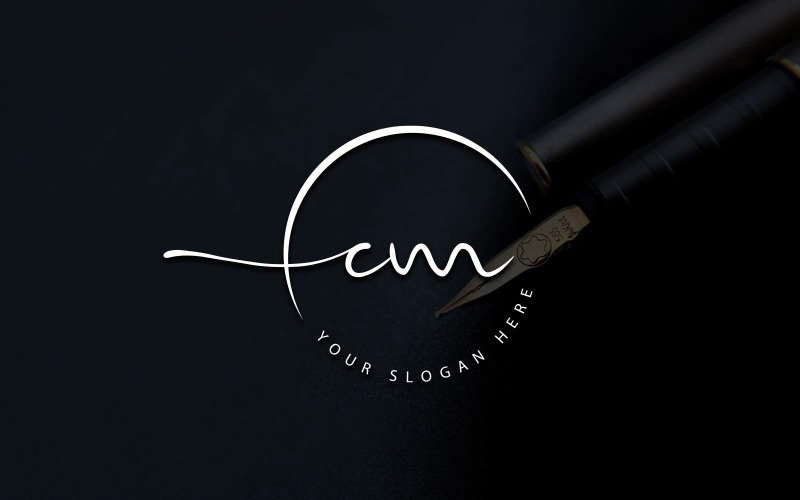 CM-Buchstaben-Logo-Design im Kalligraphie-Studio-Stil