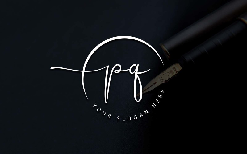 Diseño de logotipo de letra PQ estilo estudio de caligrafía