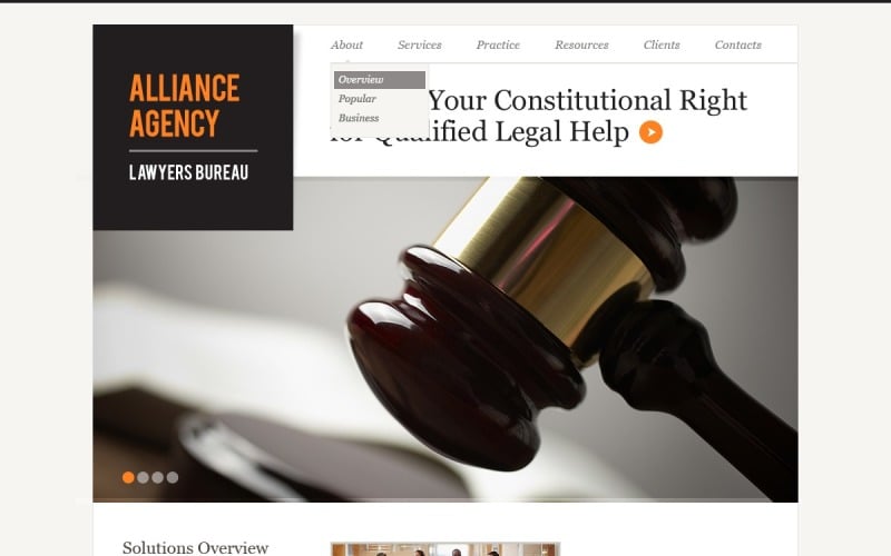 Responsieve websitesjabloon voor advocatenkantoor