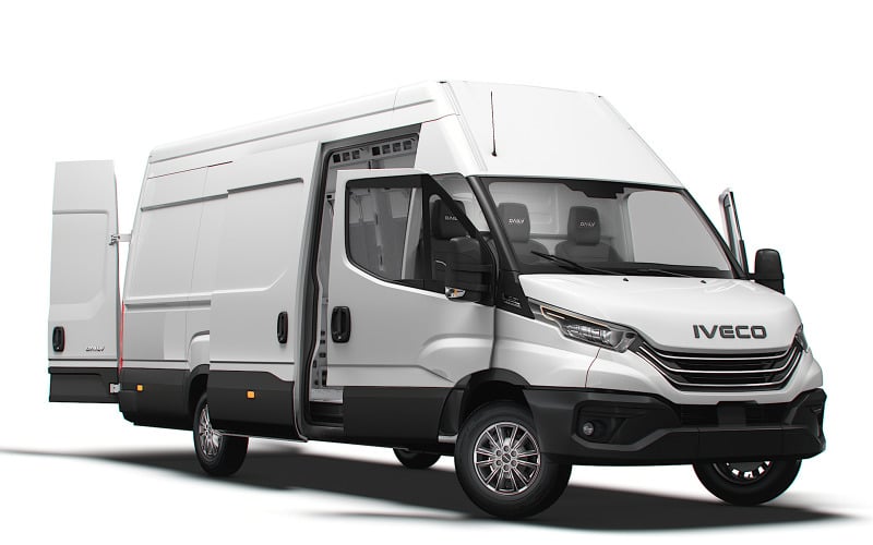 Interior de la furgoneta Iveco Daily L4H3 HQ 2025