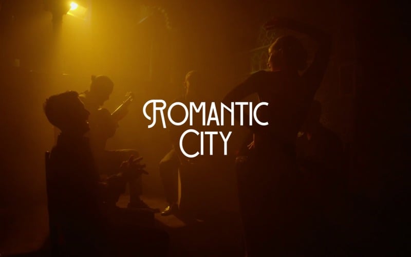 Zamansız Aşk Çiçek Açıyor / Romantik Şehir