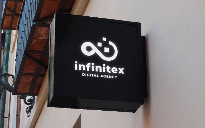 Logo digitální agentury Pixel Infinity
