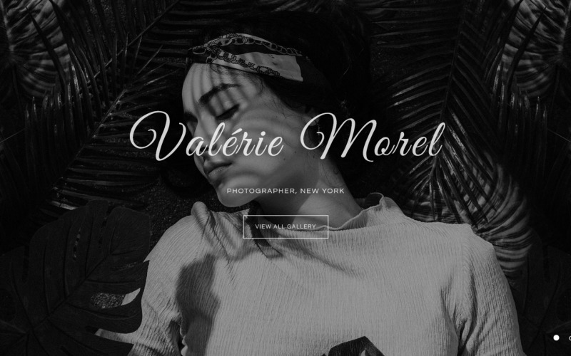 瓦莱丽·莫雷（Valerie Morel）-摄影典雅的Joomla模板