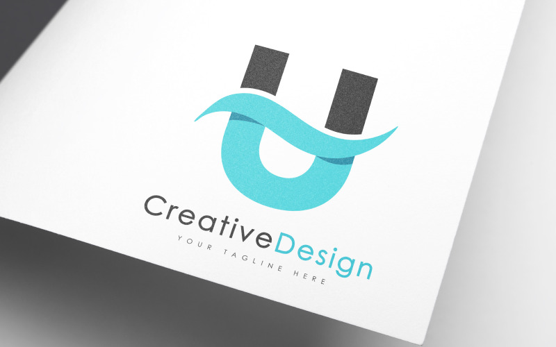 Diseño creativo del logotipo de la onda azul de la letra U