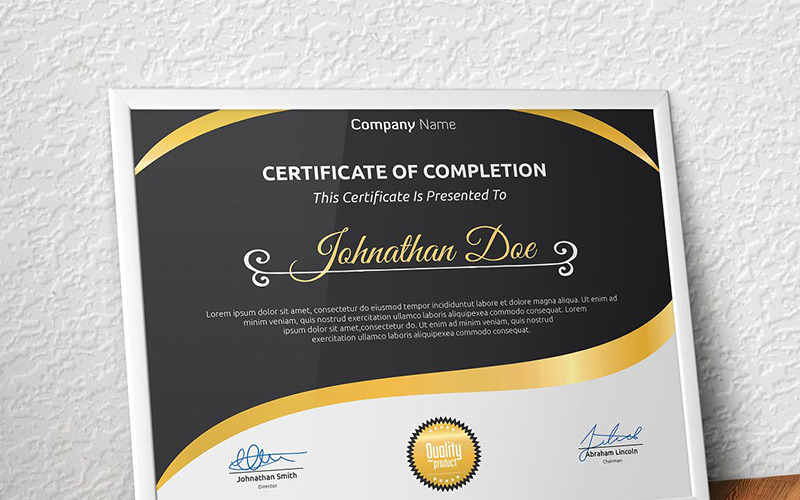 Download Шаблон сертификата "Curvy Elegant Certificate Template" / Curvy Elegant Certificate Template - Шаблон сертификата на тему графика certificate corporate decorative diploma elegant excellence frame graduation green modern multicolor ornament ornaments paper print ready template professional red simple