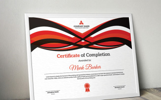 Wavy Modern Certificate Template